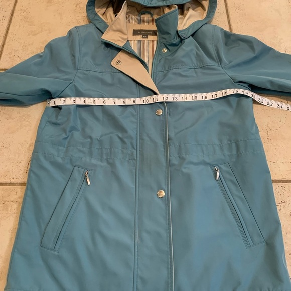 Liz Claiborne Blue & Beige Hooded Rain Jacket - S/P Petite - Picture 5 of 8